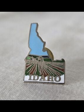 Vintage Idaho State Silhouette Enamel Lapel Pin - MAFCO